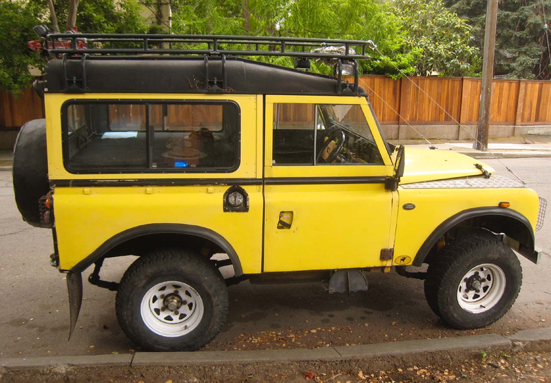 Illustration for article titled Some Sort Of Land Rover
